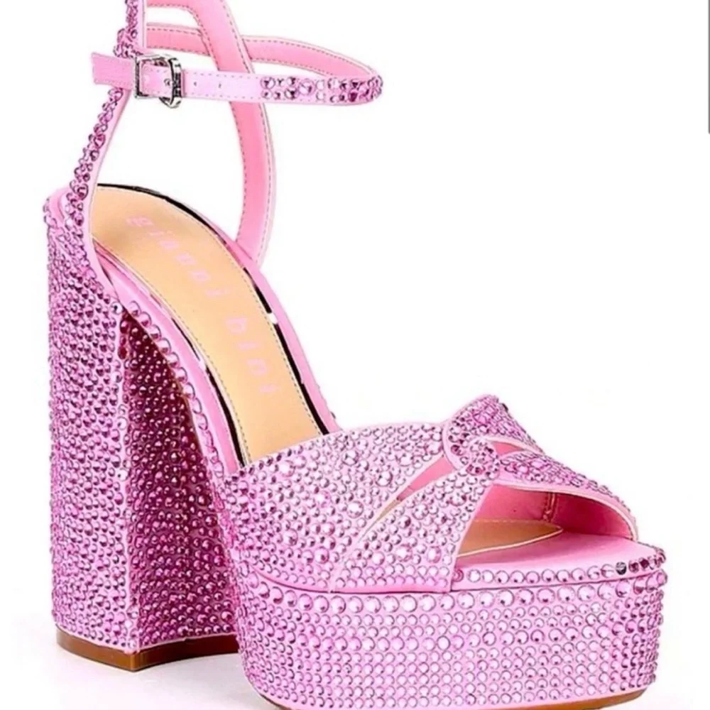 Glamorous Pink Rhinestone Platform Heels. Size 8